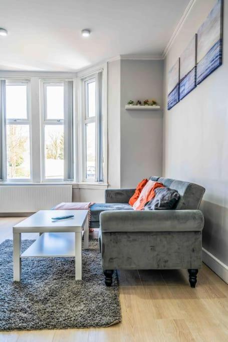 Beautiful Flat With Free Parking Lejlighed Birmingham Eksteriør billede